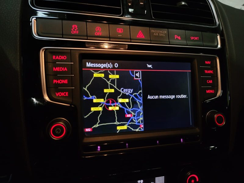 VOLKSWAGEN POLO V GTI 1.8 TSI 192cv DSG7 / APPLE CARPLAY/PHARES LEDS/PALETTES AU VOLANT