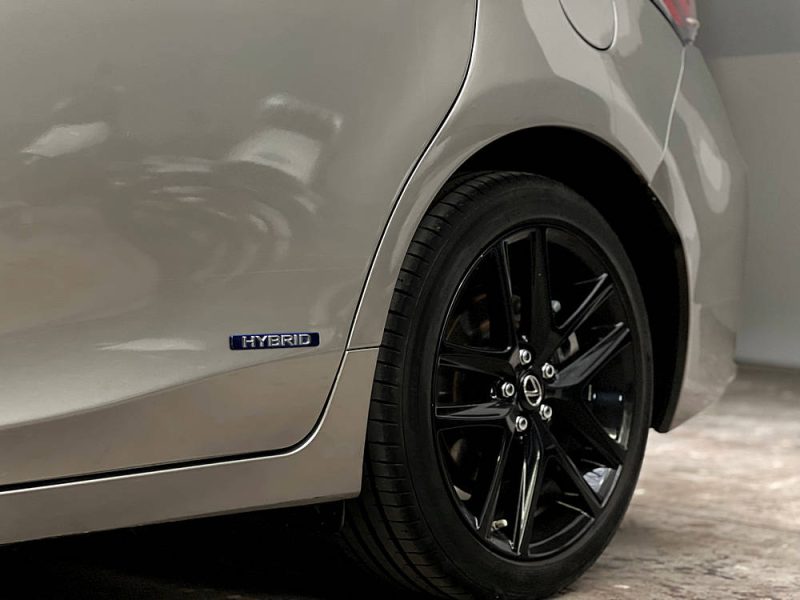 LEXUS CT 200h 136cv LUXURY LINE