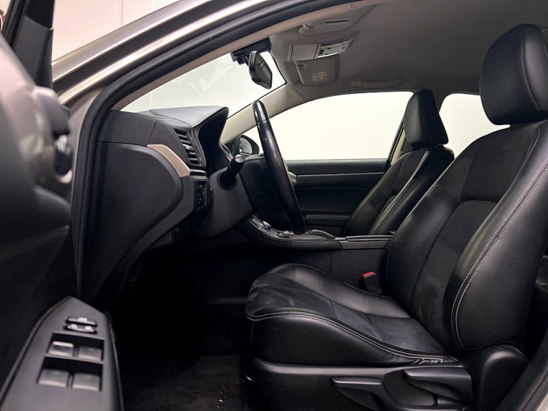 LEXUS CT 200h 136cv LUXURY LINE