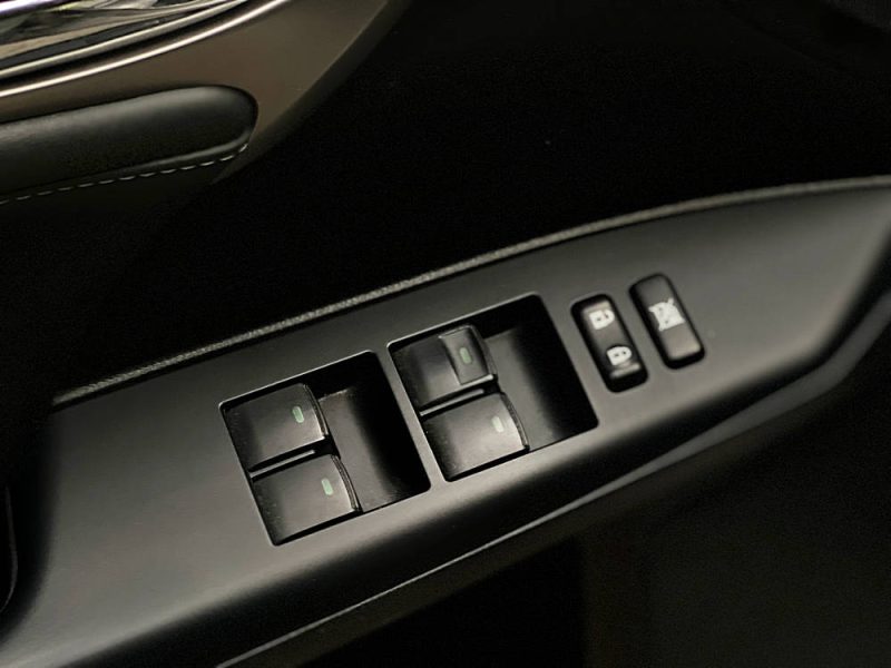 LEXUS CT 200h 136cv LUXURY LINE