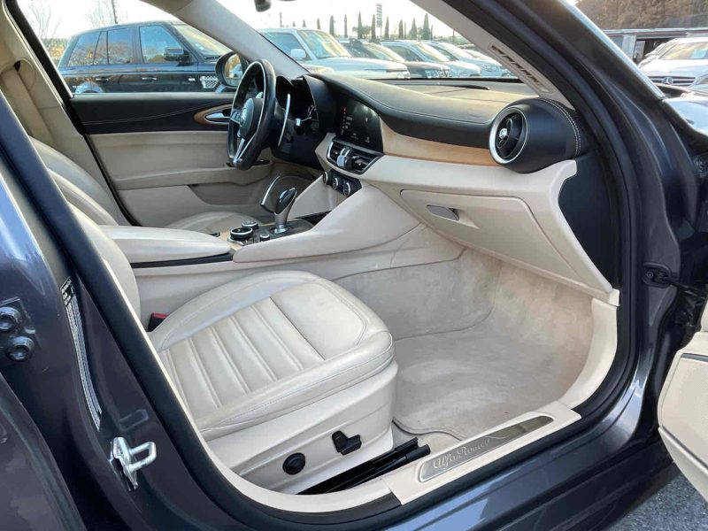 ALFA ROMEO GIULIA 2017