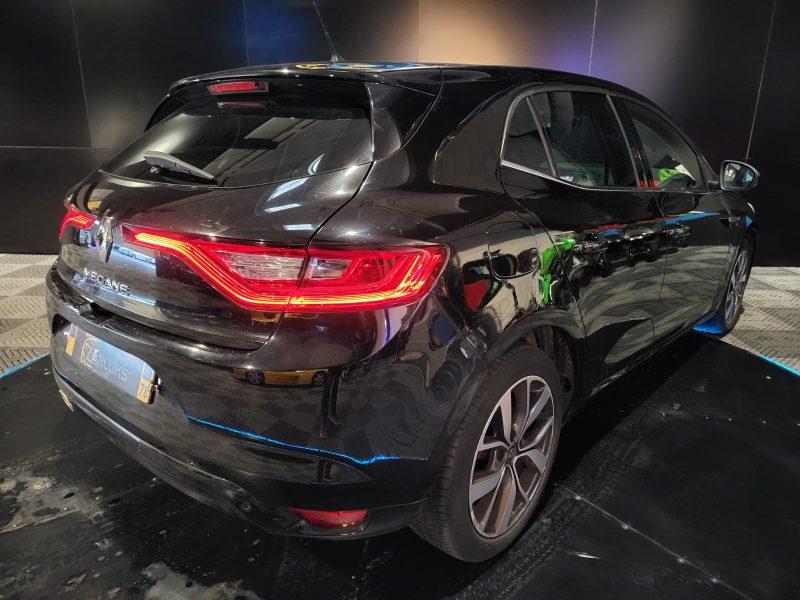 RENAULT MEGANE IV 1.5 dCi 110cv Intens BVM6 // RADAR-AV-AR/CAMERA DE RECUL/BLUETOOTH