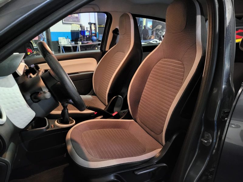 RENAULT TWINGO III 1.0 SCe 75cv Zen 1ère Main / LIMITEUR DE VITESSE/BLUETOOTH/PRISE AUX-USB