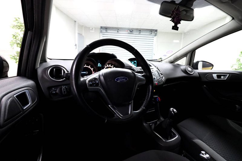 FORD FIESTA VI 2015