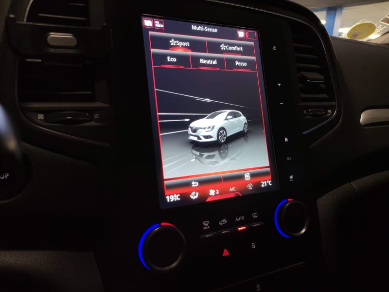 RENAULT MEGANE IV 1.5 dCi 110CH INTENS / CAMERA + VIRTUAL COCKPIT + LUMIERE D'AMBIENCE
