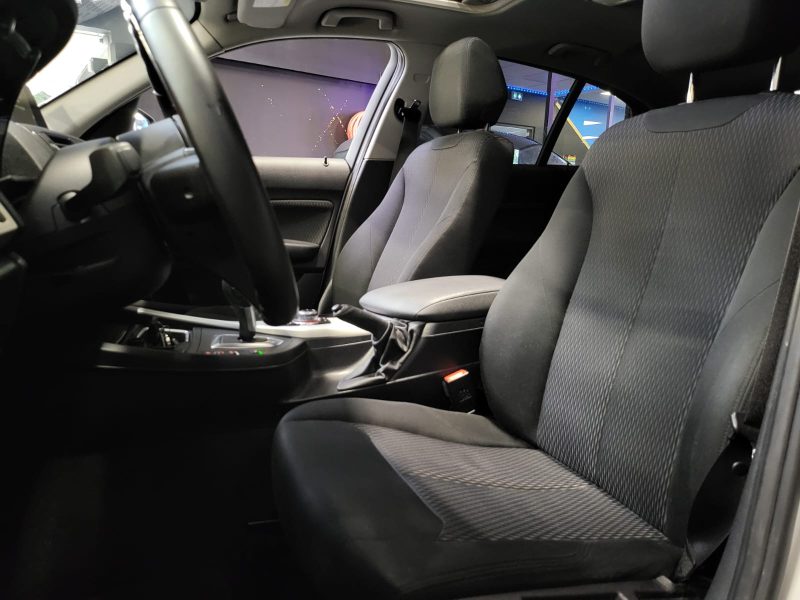 BMW SERIE 116 d 116cv URBAN BOITE AUTO TOIT OUVRANT / VOLANT M SPORT