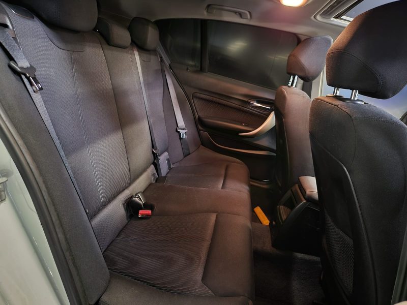 BMW SERIE 116 d 116cv URBAN BOITE AUTO TOIT OUVRANT / VOLANT M SPORT