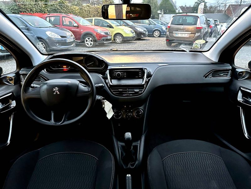 PEUGEOT 208 I 2015