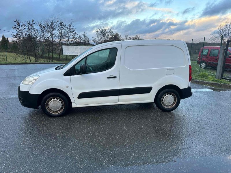 PEUGEOT PARTNER Camionnette/Monospace 2010