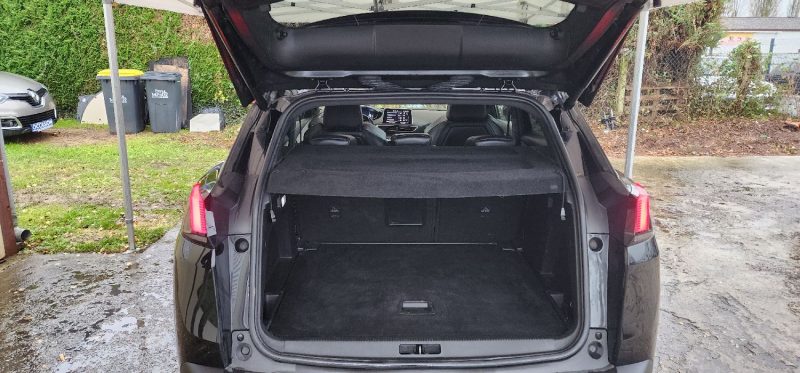 PEUGEOT 3008 GT SUV 2.0 BlueHDi 180CH 