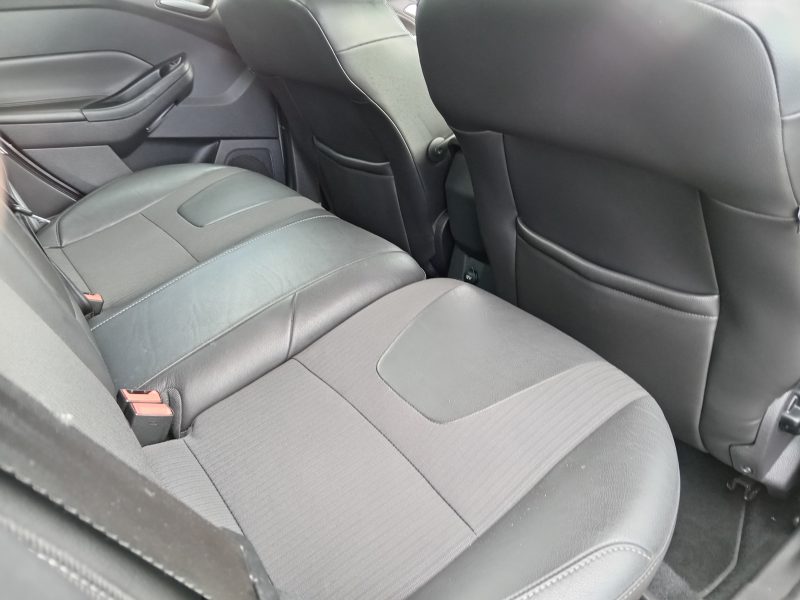 FORD FOCUS III  2011