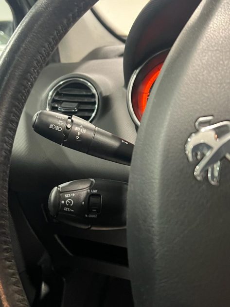 PEUGEOT 308 SW I 2012