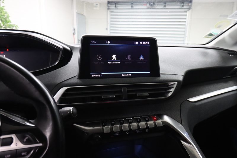 PEUGEOT 3008 SUV 2017