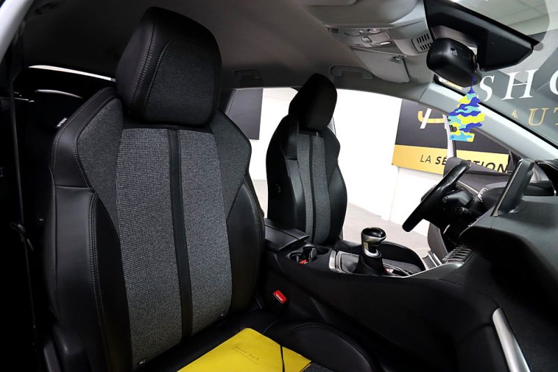 PEUGEOT 3008 SUV 2017