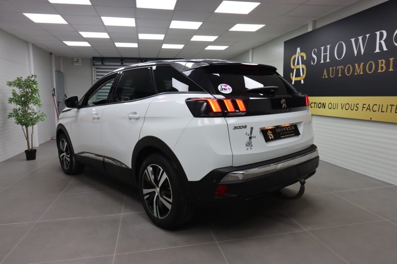 PEUGEOT 3008 SUV 2017