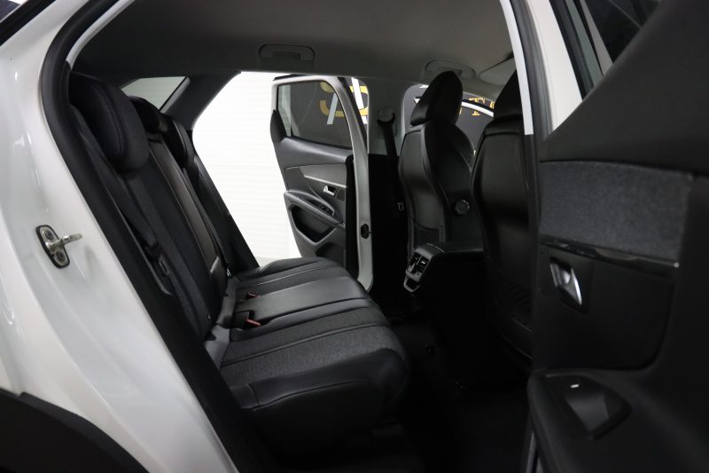 PEUGEOT 3008 SUV 2017