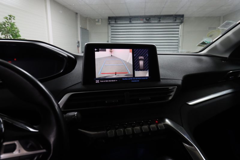 PEUGEOT 3008 SUV 2017