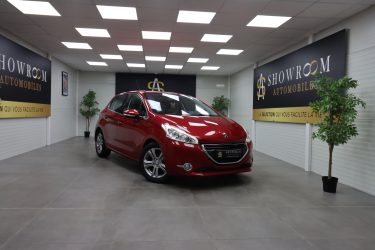 PEUGEOT 208 I 2015