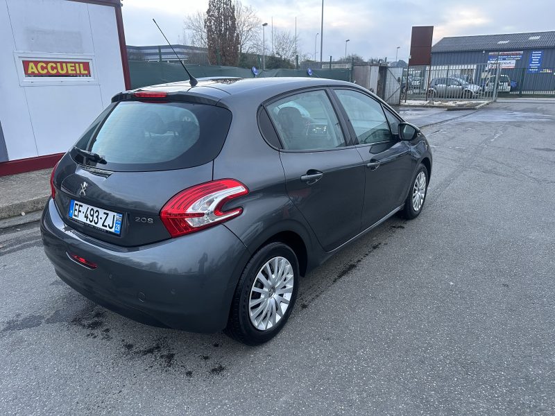 PEUGEOT 208 I 2015
