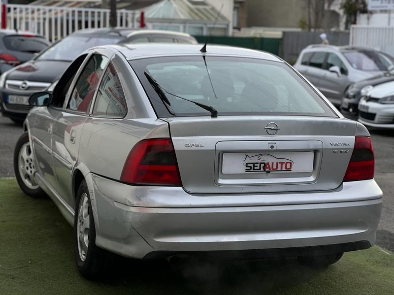 OPEL VECTRA B 2000