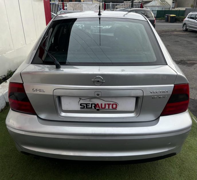 OPEL VECTRA B 2000