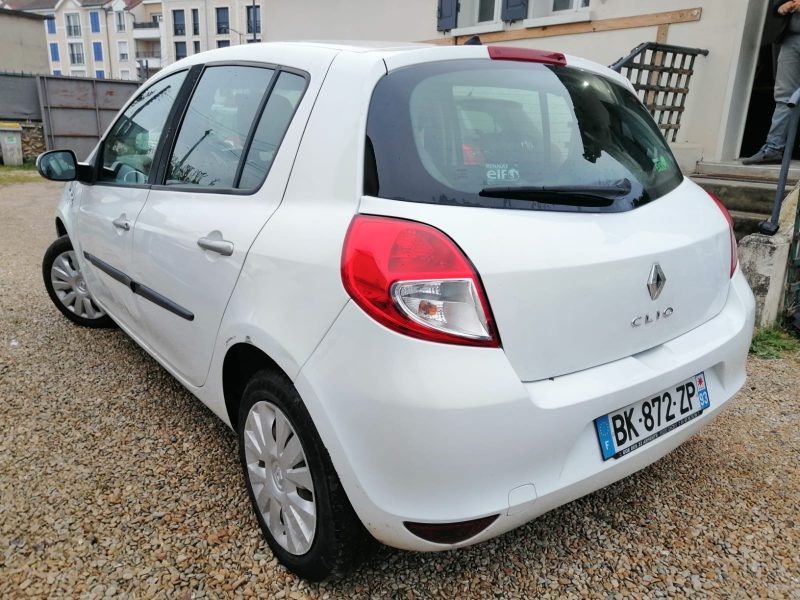 RENAULT CLIO III 2011