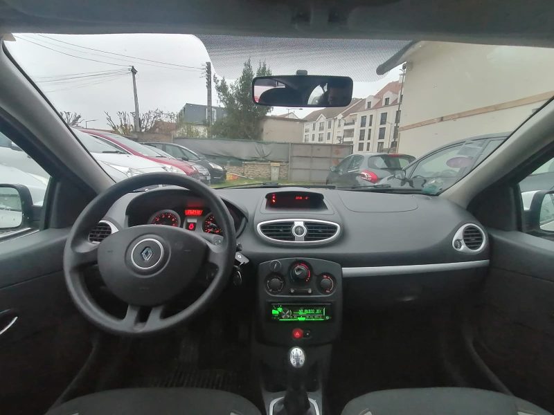 RENAULT CLIO III 2011