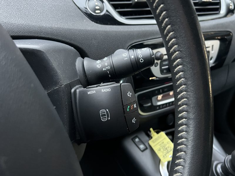 RENAULT SCENIC III PHASE 2 FINITION BOSE 1.6 DCI 130 Cv 1ERE MAIN / 71 400 Kms - GARANTIE 1 AN