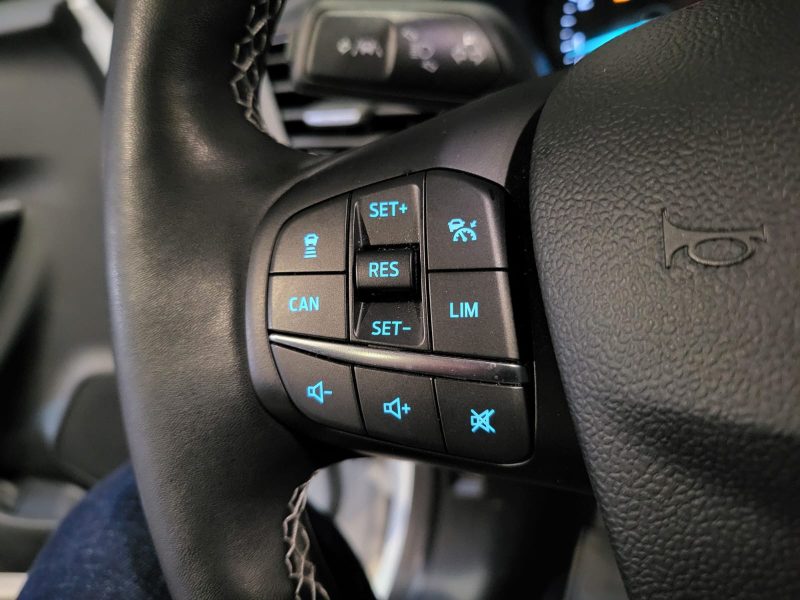 1.0 Flexifuel 125 cv / TITANIUM / TOIT OUVRANT / CARMERA AR / PARK ASSIST