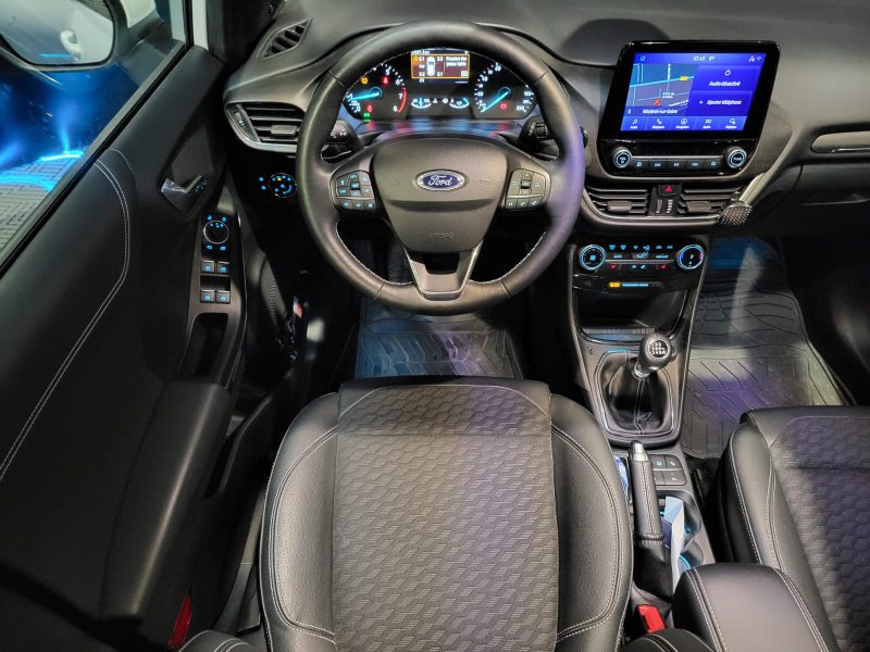 1.0 Flexifuel 125 cv / TITANIUM / TOIT OUVRANT / CARMERA AR / PARK ASSIST