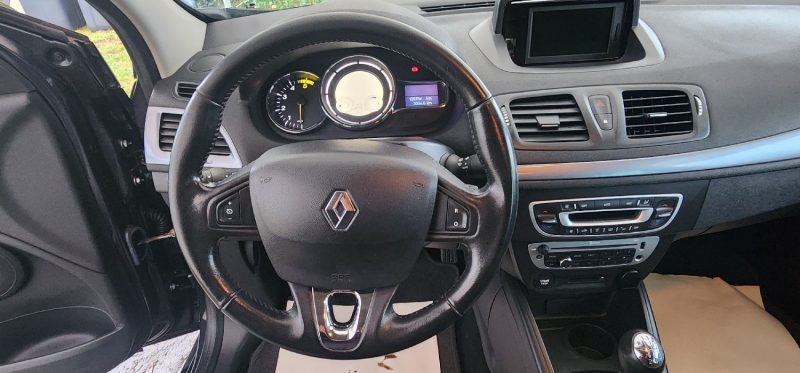 RENAULT MEGANE III  1.5 DCI 110CH  LEMITED EDITON 