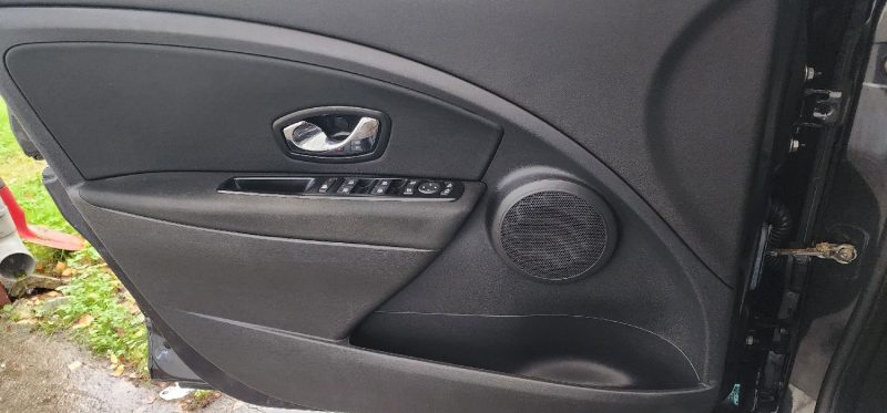 RENAULT MEGANE III  1.5 DCI 110CH  LEMITED EDITON 