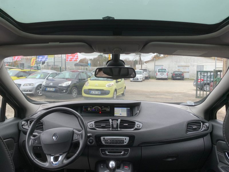 RENAULT SCENIC INITIAL PARIS  2013