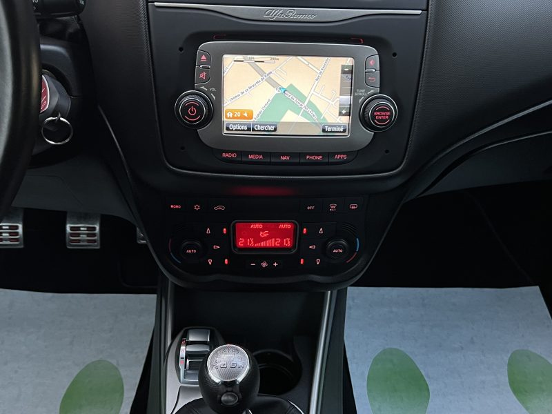 ALFA ROMEO MITO Finition IMOLA 0.9 TWIN AIR TURBO 105 Cv GPS BLUETOOTH / PACK SPORT - GARANTIE 1 AN 