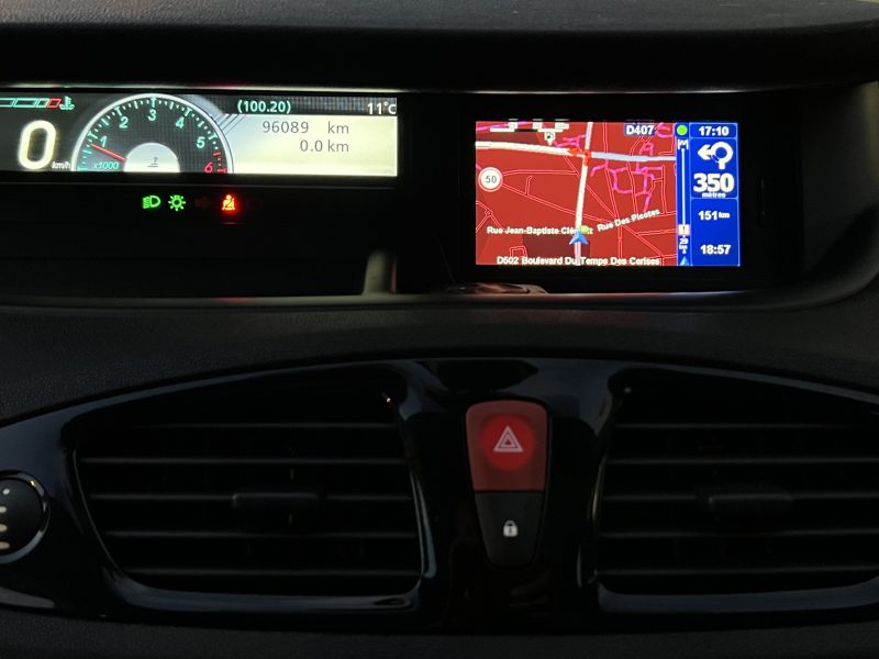 RENAULT GRAND SCENIC 3 III BOSE 1.9 DCI 130 Cv 7 PLACES / TOIT PANORAMIQUE GPS BLUETOOTH - GARANTIE 