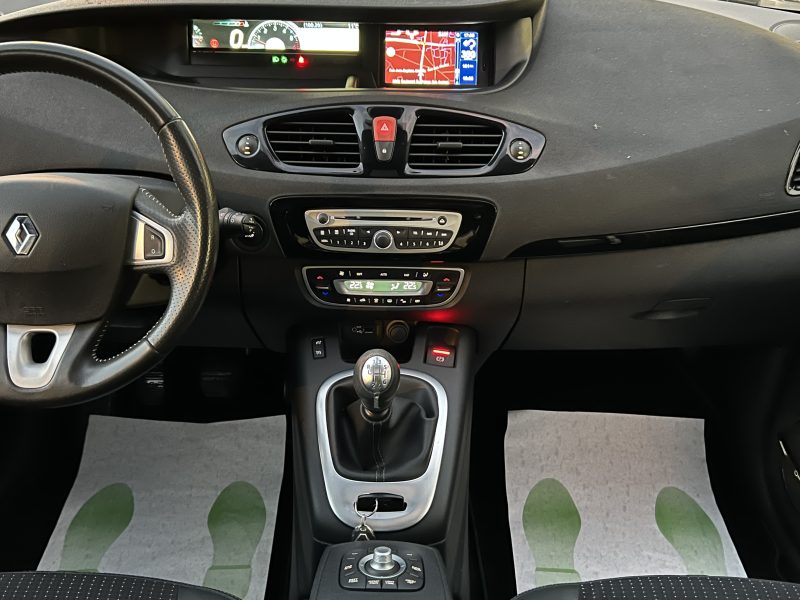 RENAULT GRAND SCENIC 3 III BOSE 1.9 DCI 130 Cv 7 PLACES / TOIT PANORAMIQUE GPS BLUETOOTH - GARANTIE 