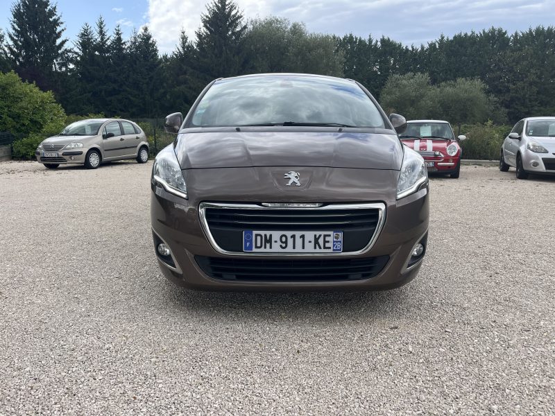 PEUGEOT 5008 2014