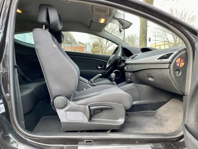 RENAULT MEGANE COUPE 2010