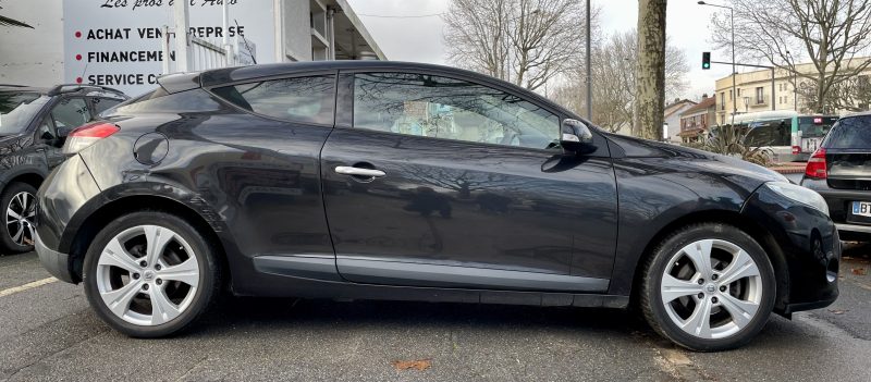 RENAULT MEGANE COUPE 2010