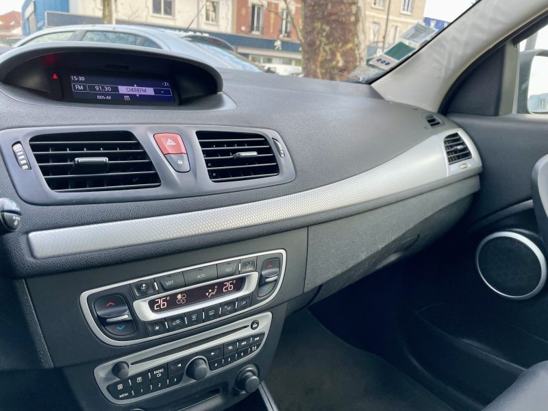 RENAULT MEGANE COUPE 2010