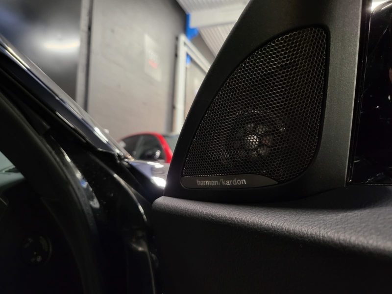 BMW M2 COUPE 370cv BOITE MANUELLE / SUIVI BMW / HARMAN KARDON / FULL LED