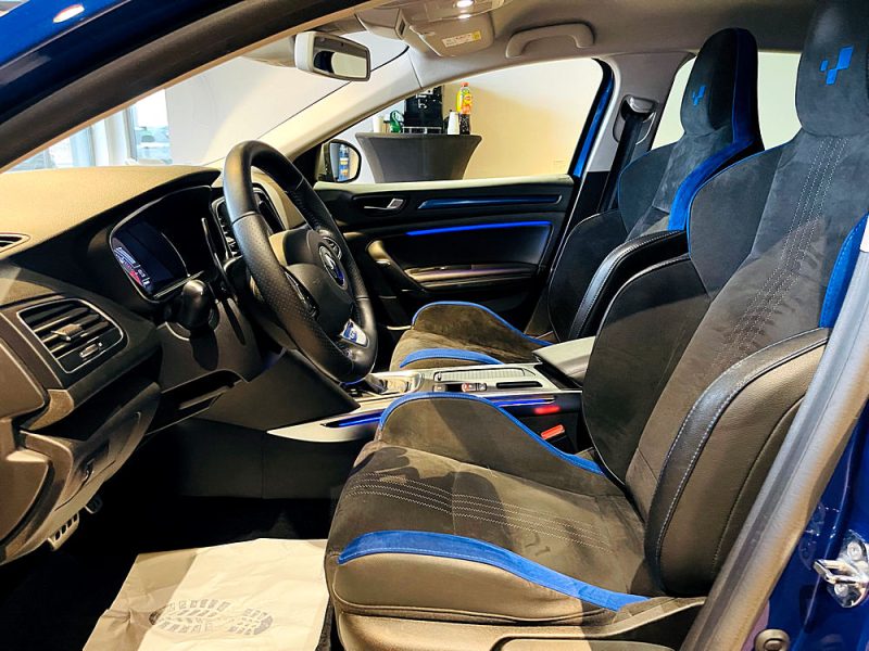 Model :MEGANE ESTATE Finition:1.6 205 GT 4CONTROL /BOSE/PARK ASSIST/ENTRETIEN COMPLET RENA