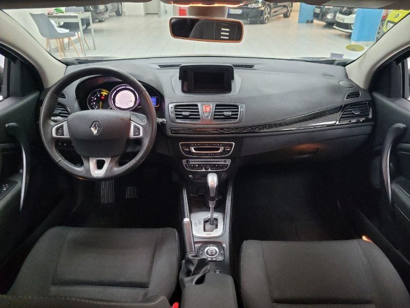 RENAULT MEGANE III CoupÃ© 2011 1.5 dCi 1461cm3 110cv