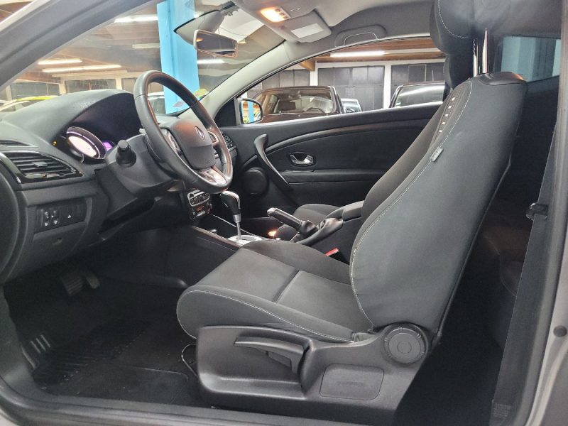 RENAULT MEGANE III CoupÃ© 2011 1.5 dCi 1461cm3 110cv