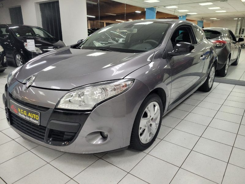 RENAULT MEGANE III CoupÃ© 2011 1.5 dCi 1461cm3 110cv