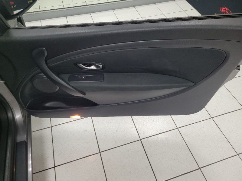 RENAULT MEGANE III CoupÃ© 2011 1.5 dCi 1461cm3 110cv