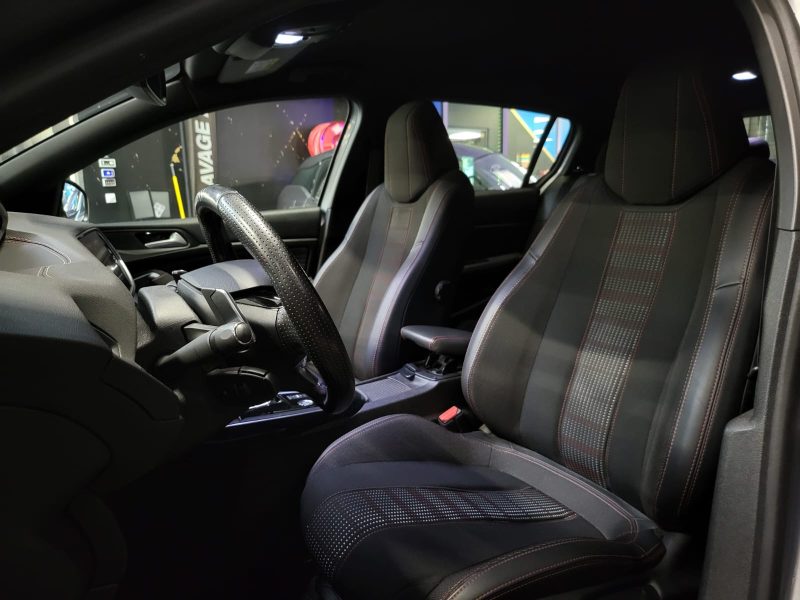 PEUGEOT 308 II 1.2 THP 130 cv GT LINE /CAMERA+CAR PLAY+REGULATEUR/