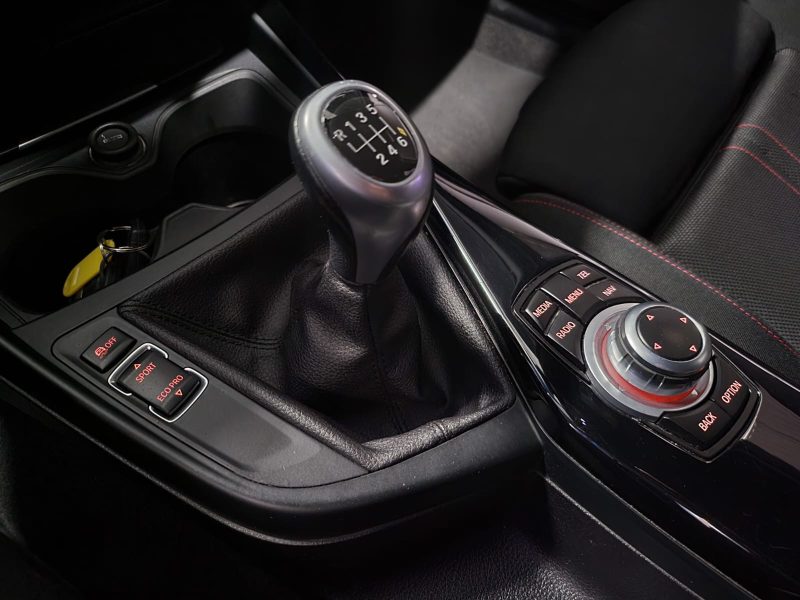 BMW SERIE 1 114d 95cv SPORT /AIDE AU PARKING+MODE DE CONDUITE+GPS/