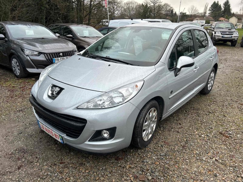 PEUGEOT 207 2012