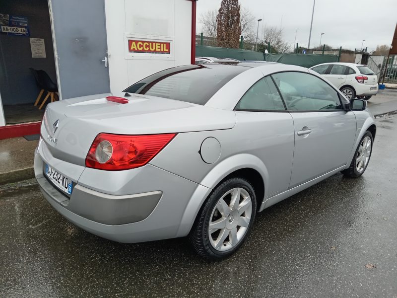 RENAULT MEGANE II CoupÃ©-Cabriolet 2005